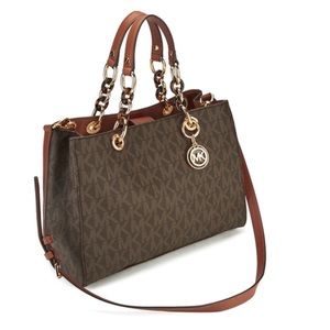 Michael Kors Cynthia Medium Purse/Tote & Wallet